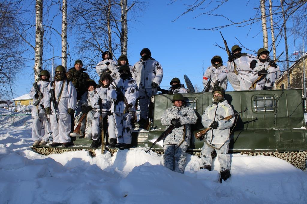 Кадетская школа завершила месяц оборонно-массовой работы полевым военно-тактическим выходом.