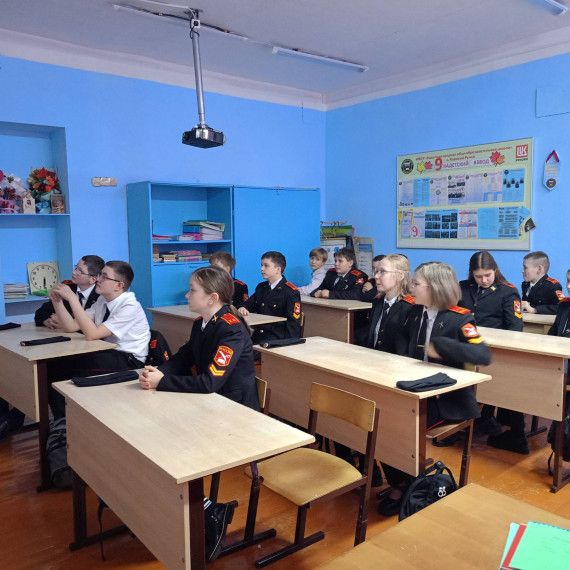 В рамках проекта «Киноуроки в школах России» обучающиеся 6-11 классов МБОУ «Кадетская СОШ им.Героя России В.Н.Носова» посмотрели фильм «Дороги».