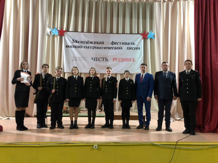 В кадетской школе имени Героя России В.Н.Носова  прошел месяц оборонно-массовой работы.