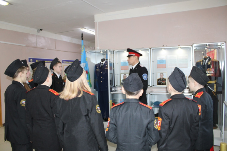 В кадетской школе прошли памятные мероприятия, посвященные Дню Рождения Героя России гвардии подполковника Ивана Владимировича Поздеева.